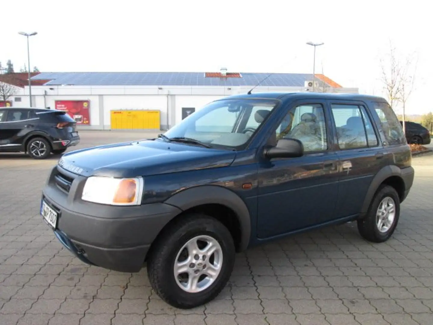 Land Rover Freelander Freelander 1.8i+2.HAND+WENIG KM+TÜV=10/2026 Blauw - 1