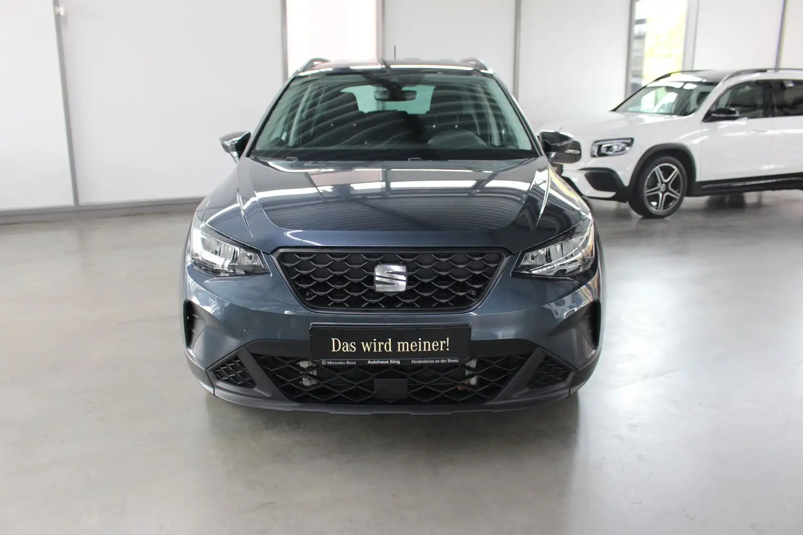 SEAT Arona 1.0 TSI Style LED Navi PTS SHZ Klima Gris - 2