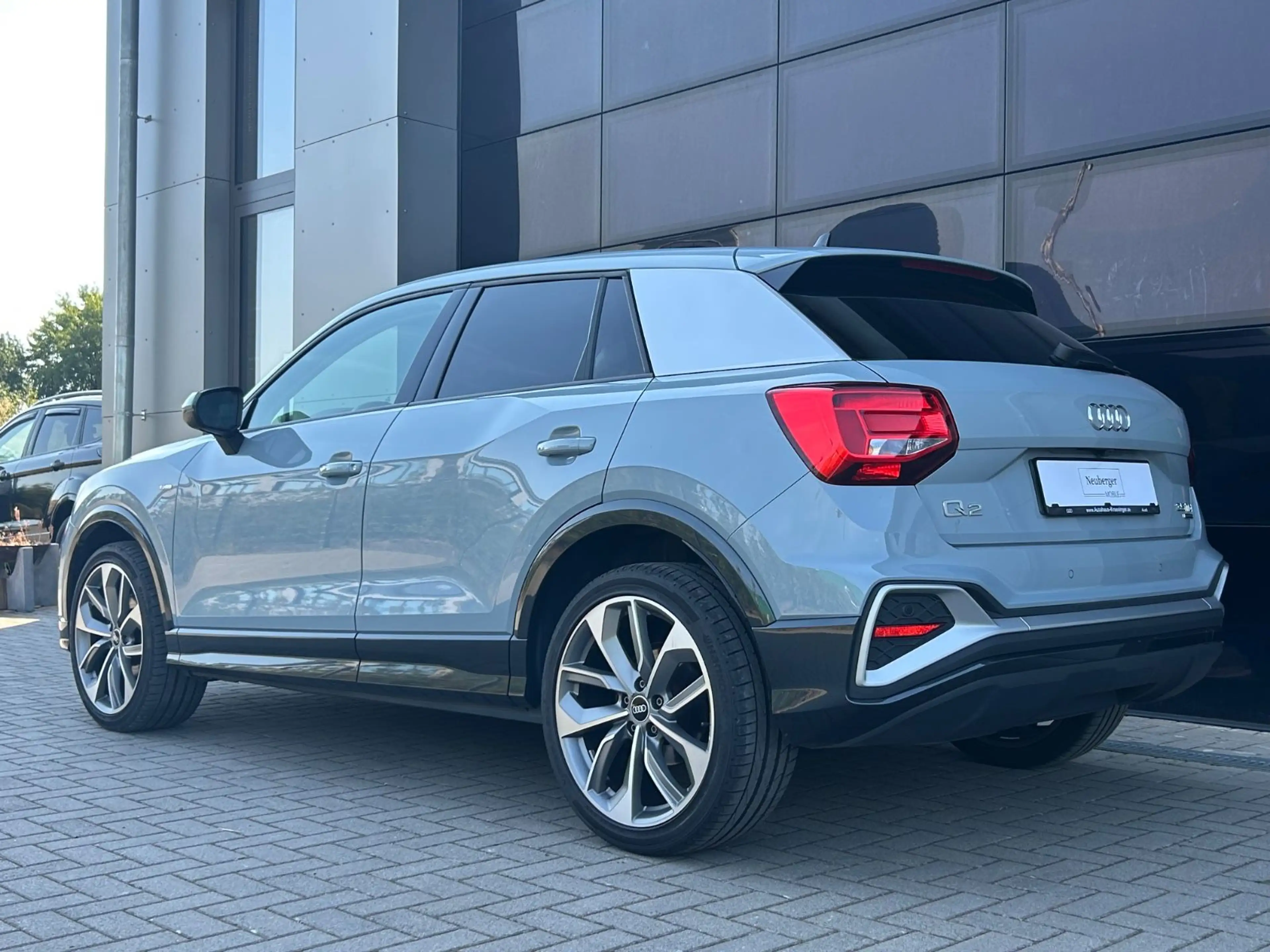 Audi Q2 35 TDI quattro S line|AHK|Rückfahrkam|Apple — photo 3