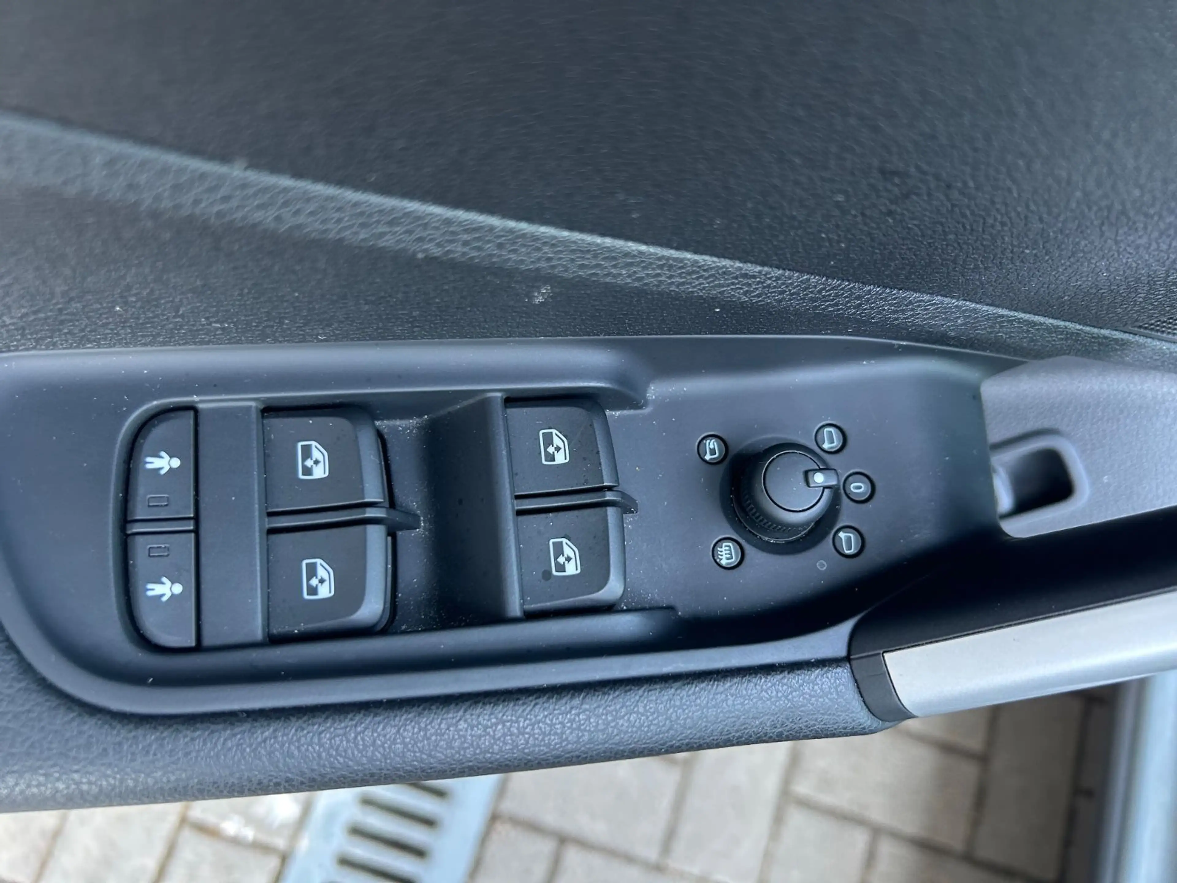 Audi Q2 35 TDI quattro S line|AHK|Rückfahrkam|Apple — photo 10