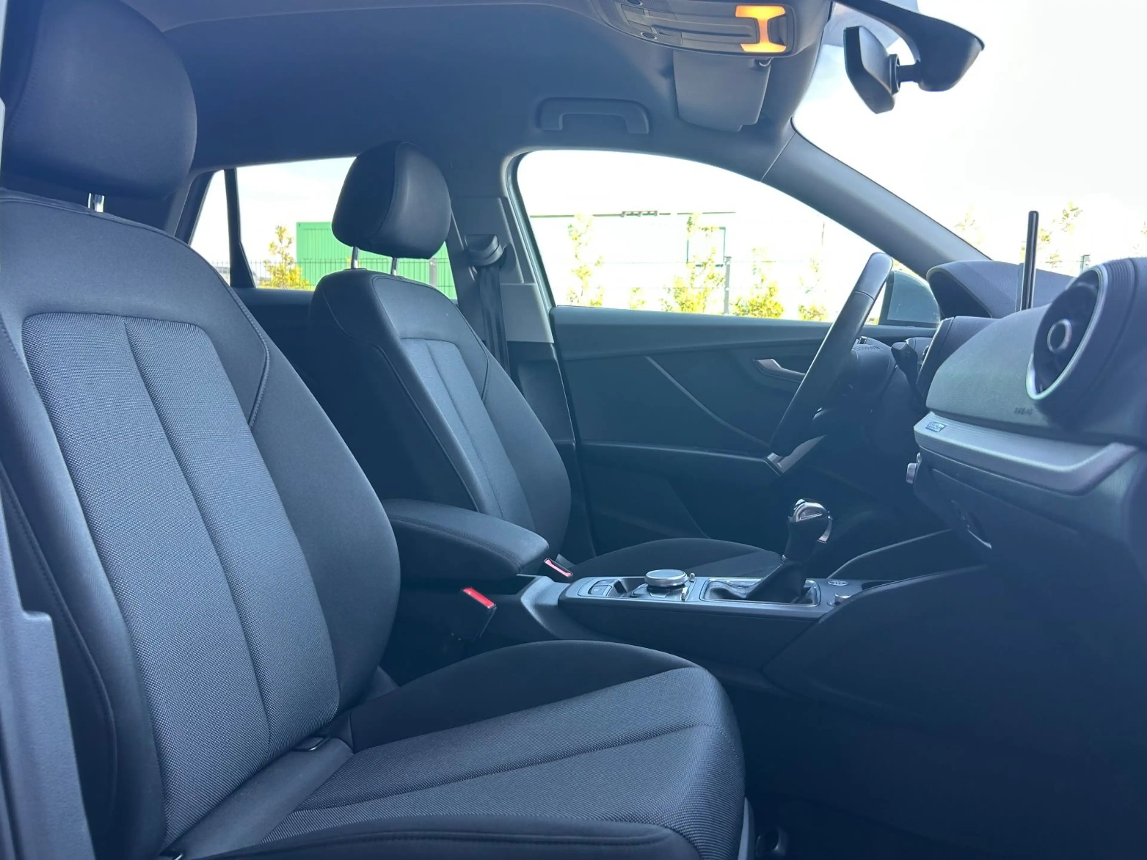 Audi Q2 35 TDI quattro S line|AHK|Rückfahrkam|Apple — photo 14