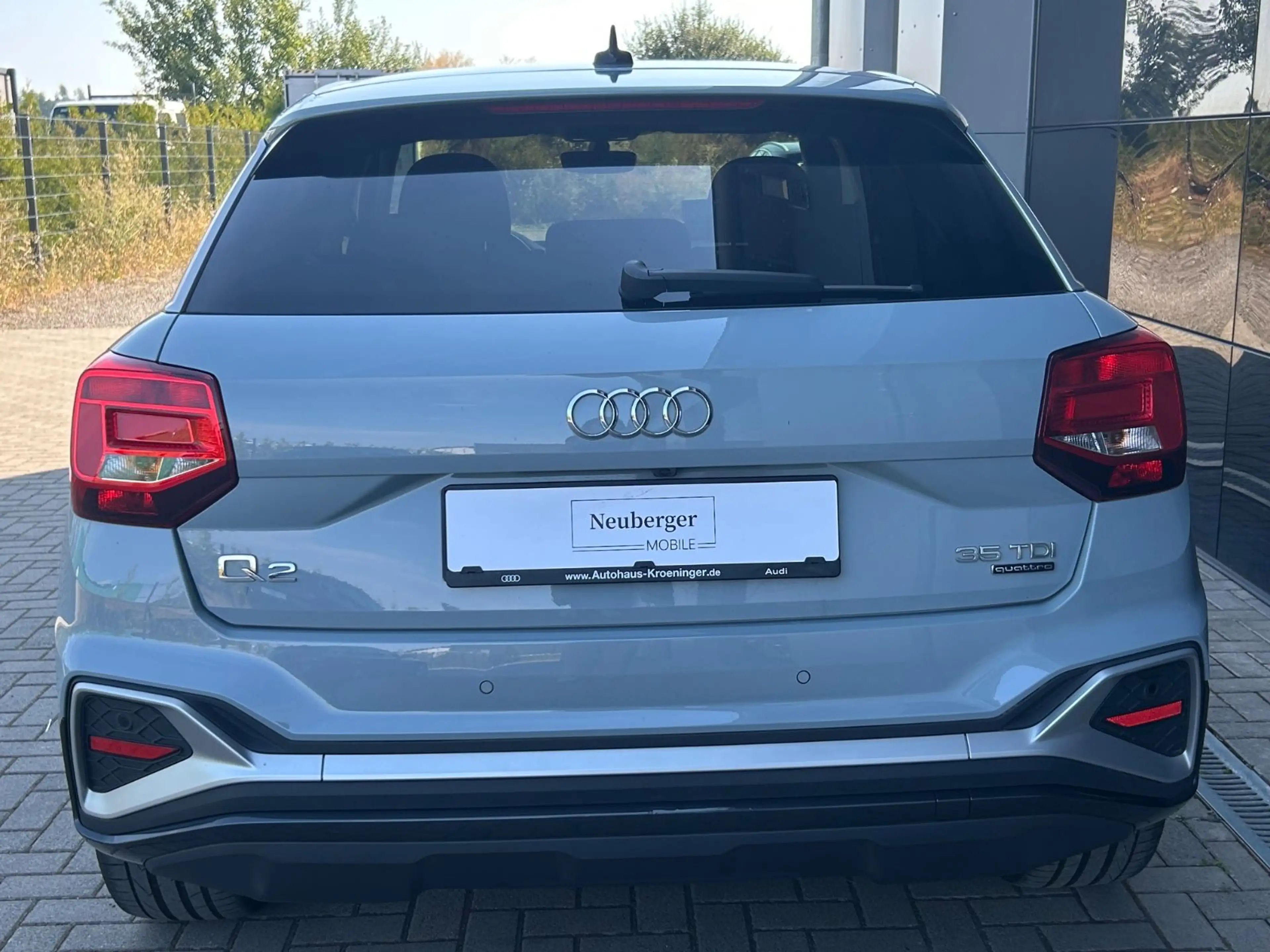 Audi Q2 35 TDI quattro S line|AHK|Rückfahrkam|Apple — photo 4
