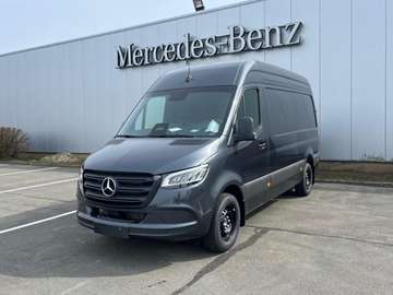 319 CDI GB L2 RWD 3.5T Bumper in carrosseriekleur,