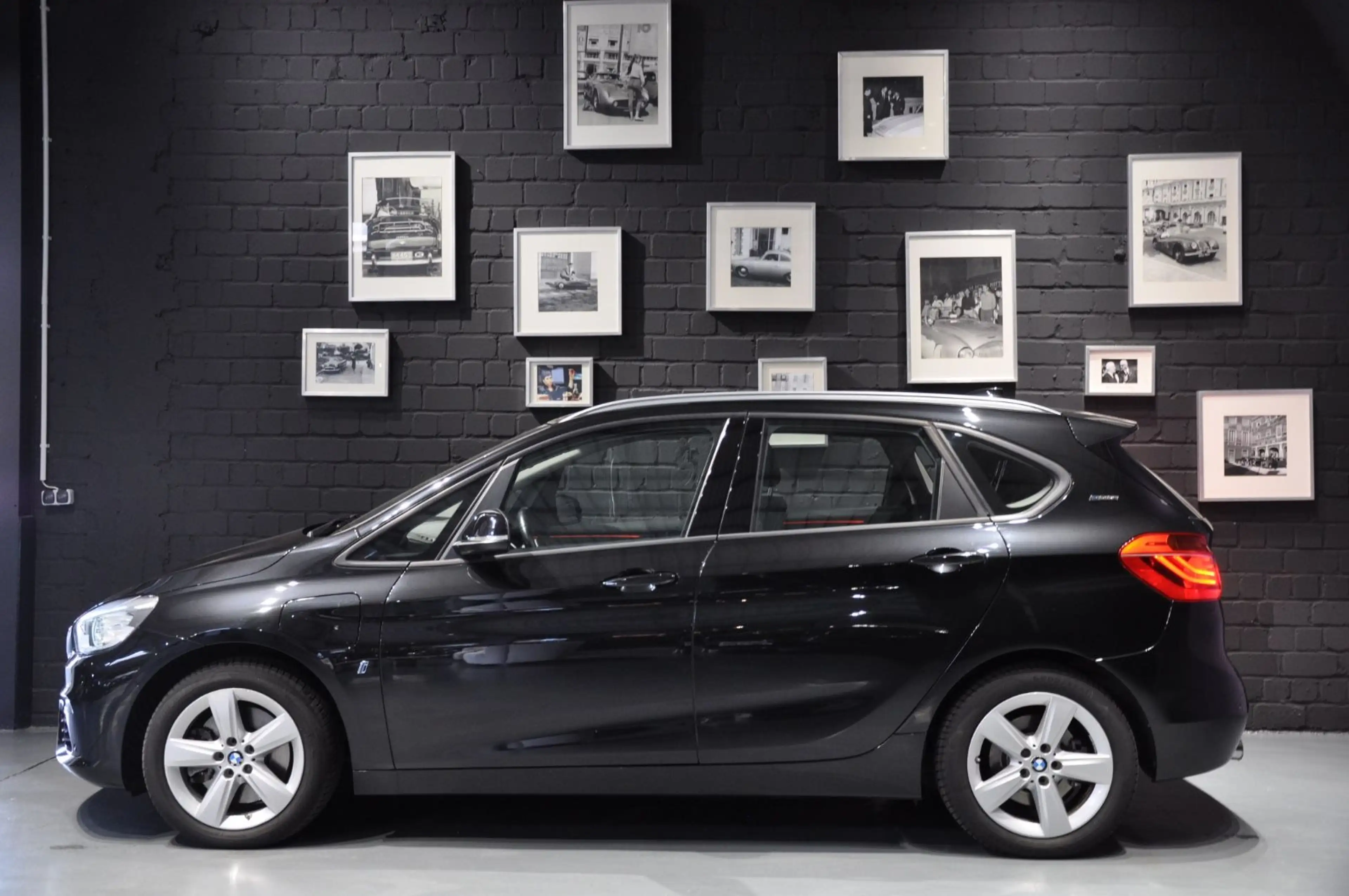 BMW 225 225 Xe Active Tourer / Panorama / 2 Hand — photo 4