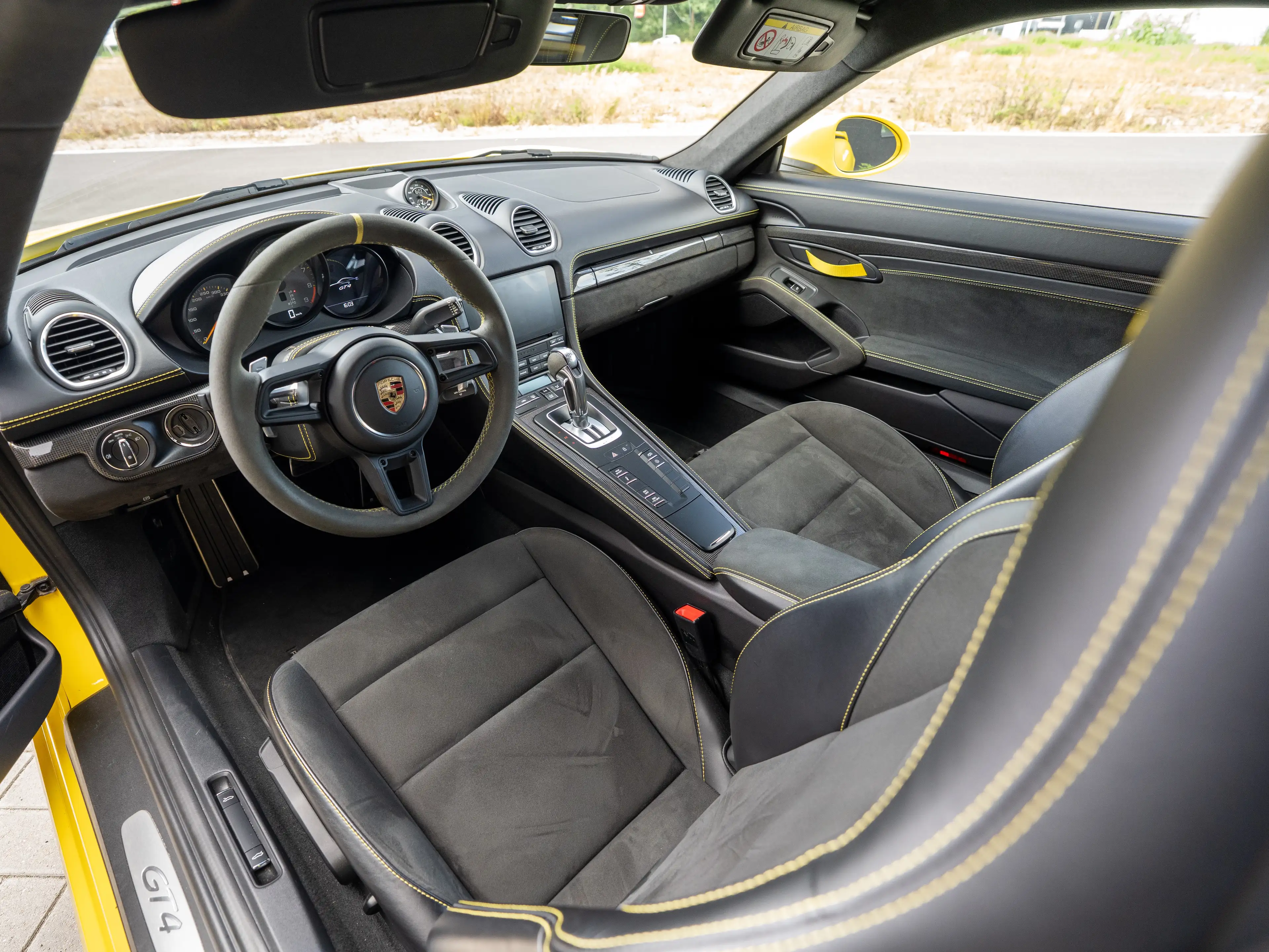 Porsche 718 718 Cayman GT4 PDK - LED - CARBON — photo 6