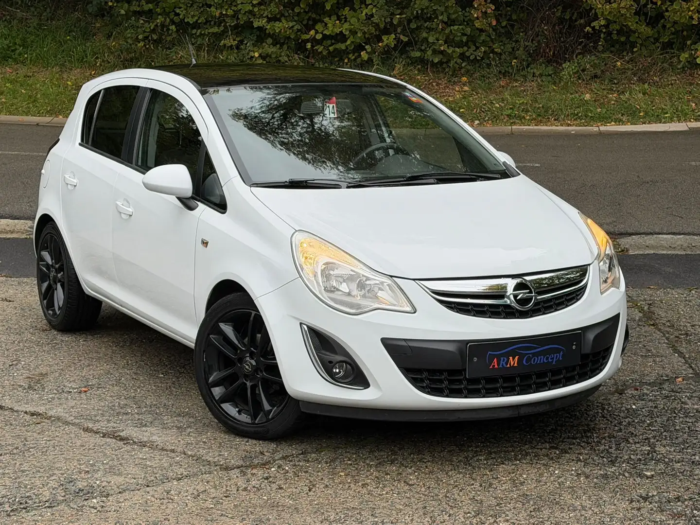 Opel Corsa Corsa 1.4i Black Edition GARANTIE 12 mois Blanc - 2
