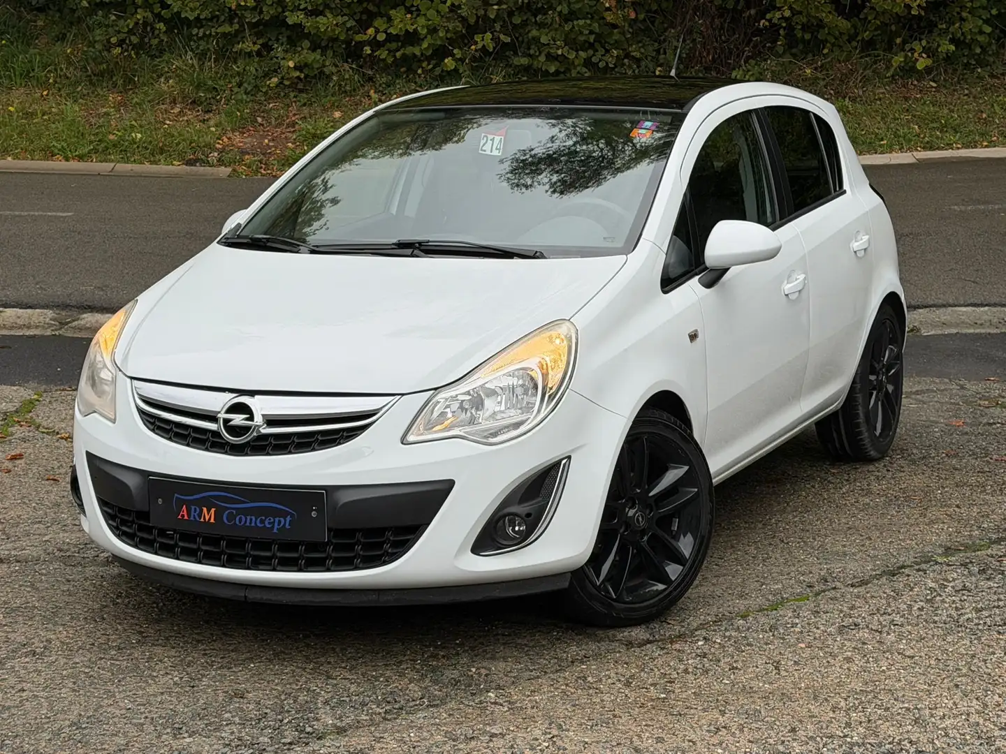 Opel Corsa Corsa 1.4i Black Edition GARANTIE 12 mois Blanc - 1