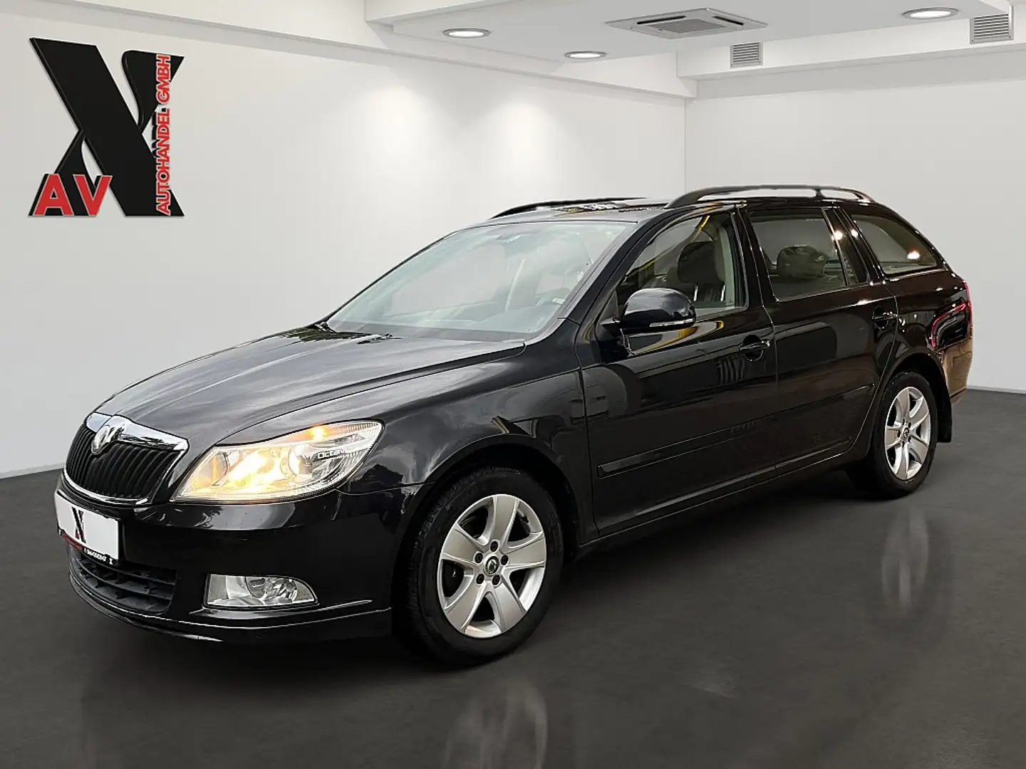 Skoda Octavia 1,4 TSI Ambition DSG/ VOLLSTÄNDIGES SERVICEHEFT/ Nero - 1