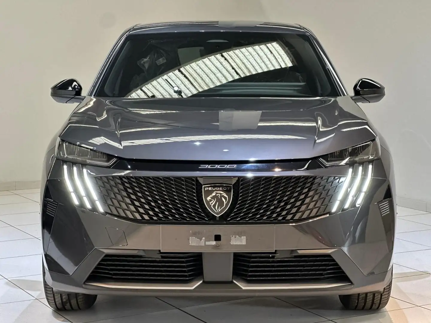 Peugeot 3008 Hybrid 145 e-DCS6 Allure Grijs - 2