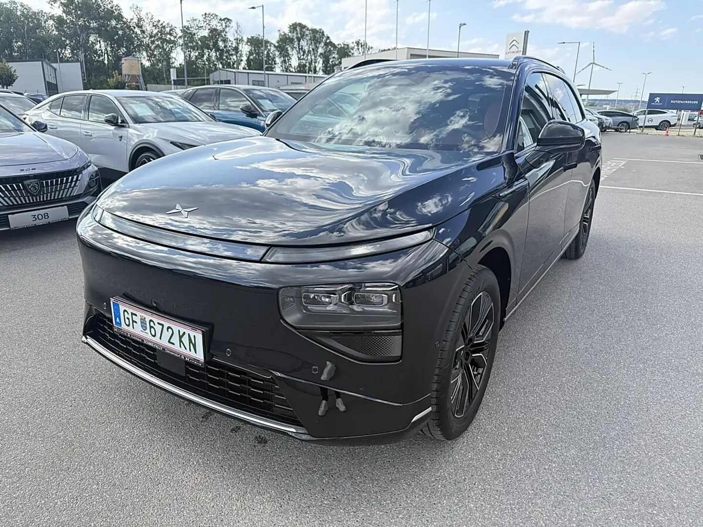 Xpeng G9 Long Range RWD Schwarz - 1