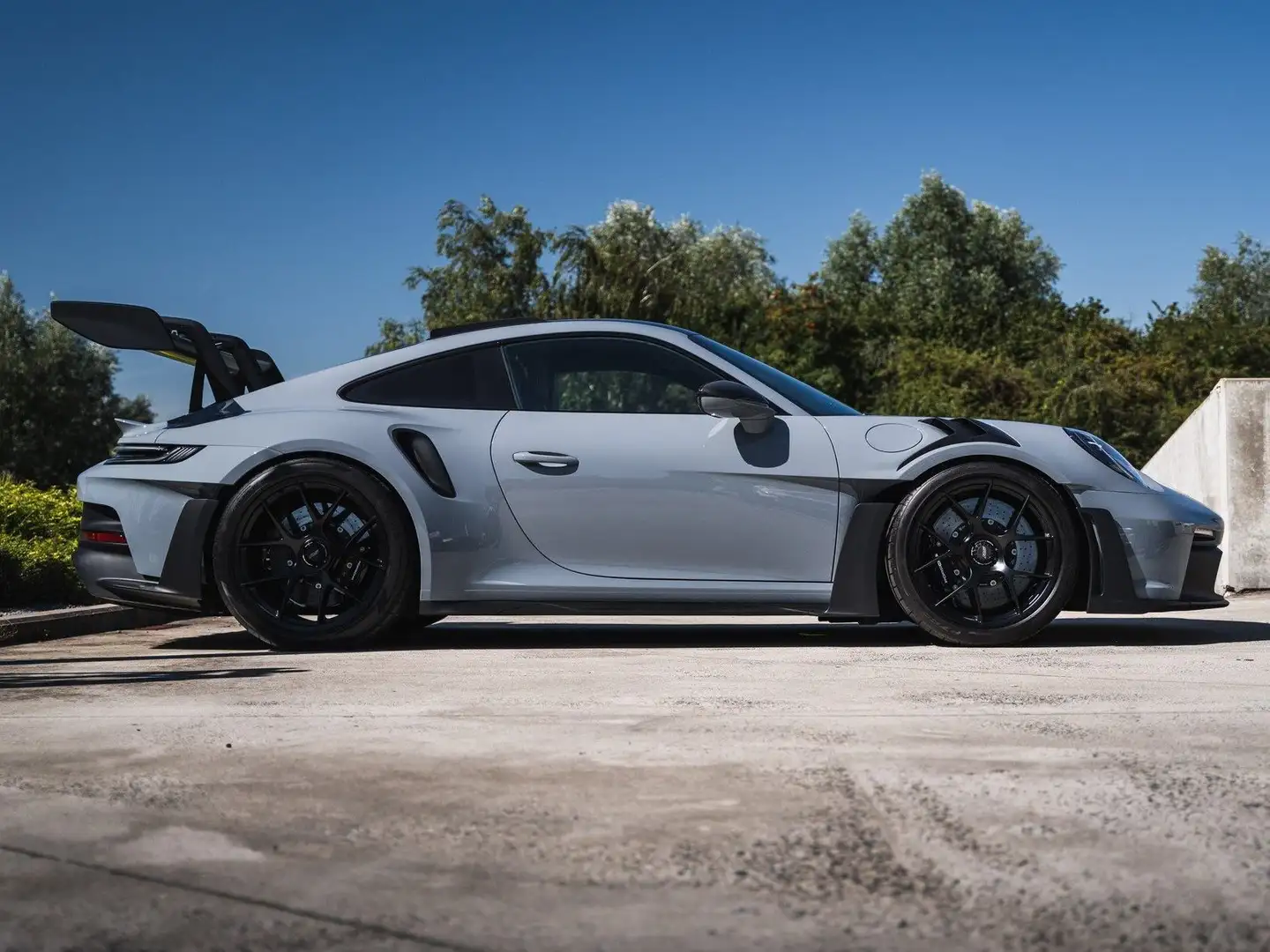 Porsche 992 911 Carrera Coupé GT3 RS 992 GT3 RS Weissach Gris - 2