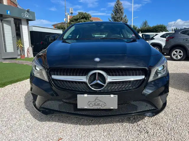 Mercedes-Benz CLA 220 Shooting Brake d (cdi) SPORT auto