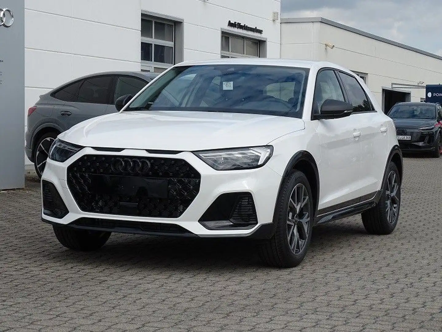 Audi A1 allstreet 30 TFSI S-tronic - Optikpaket White - 1