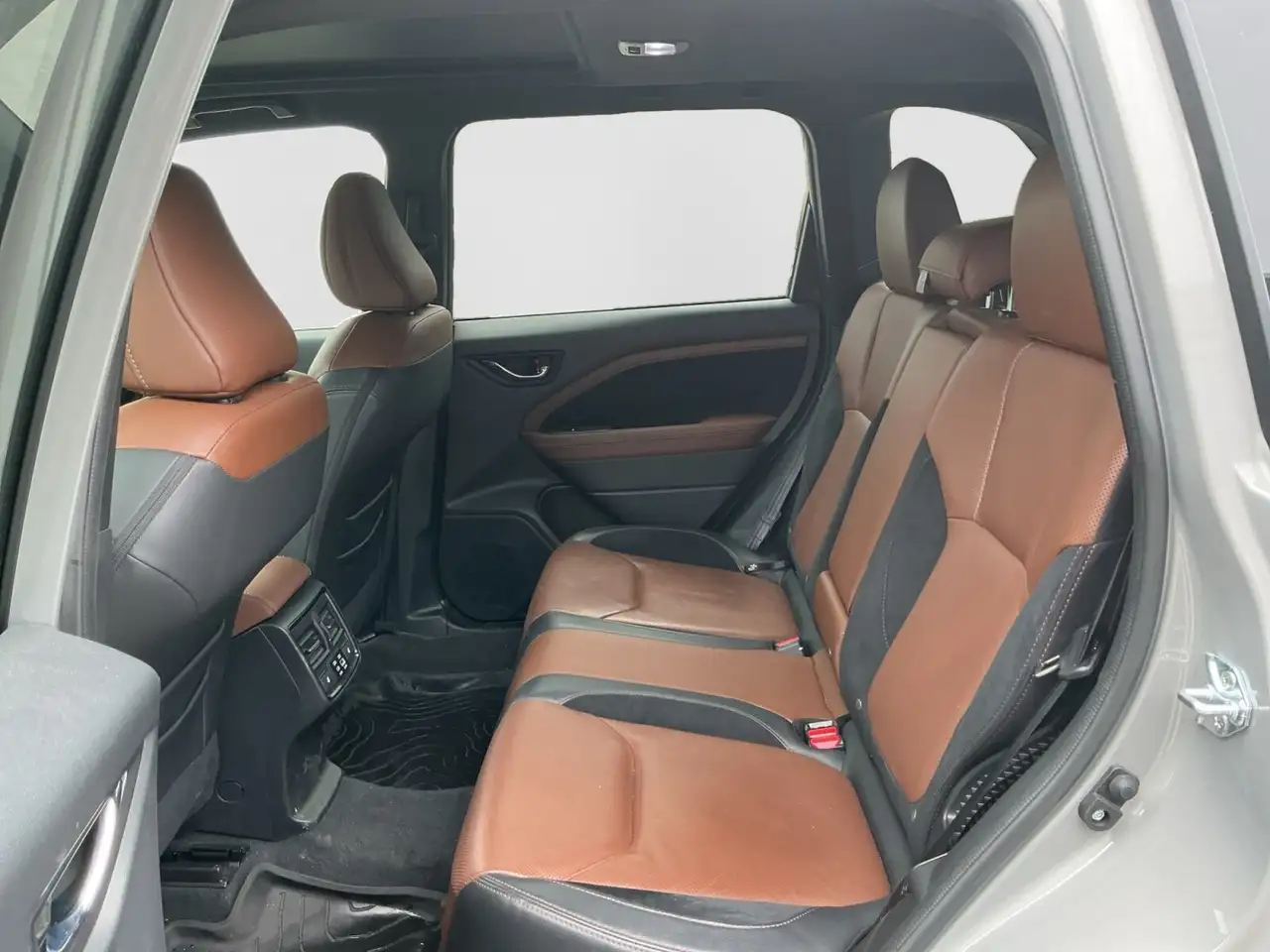 Subaru Forester снимка Subaru Forester