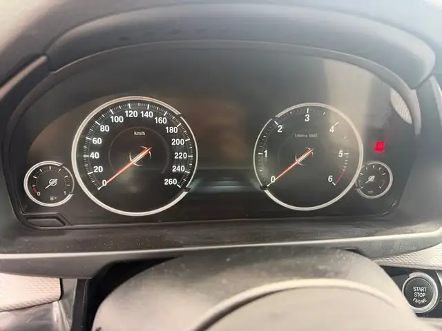 BMW X5 view 13