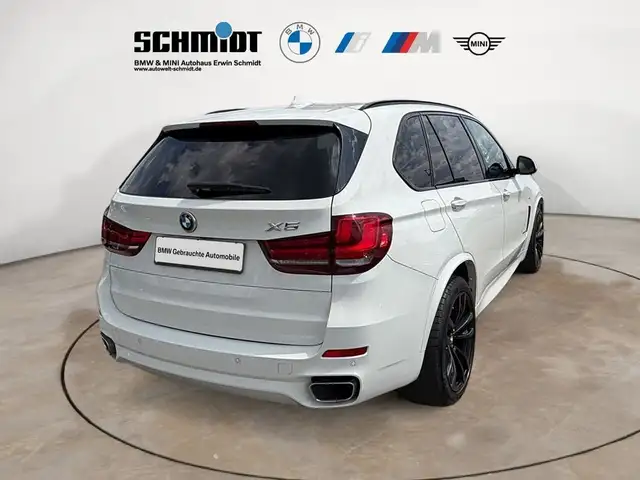 BMW X5 view 4
