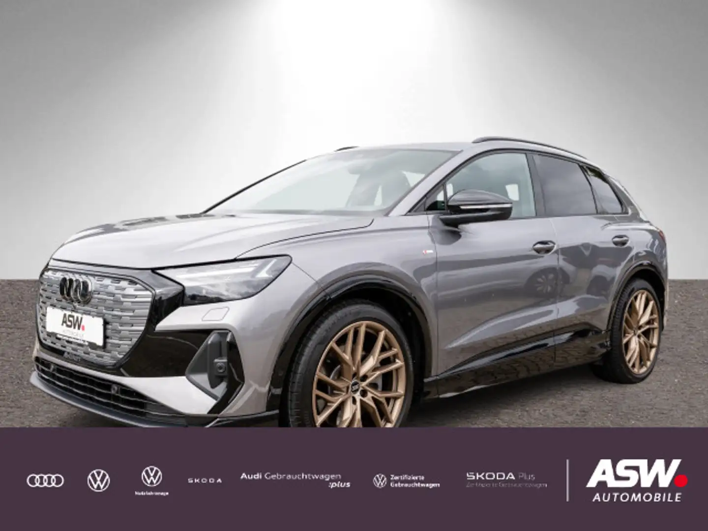 Audi Q4 e-tron Q4 50 e-tron S line quattr Matrix Navi RFK SONOS Grau - 1