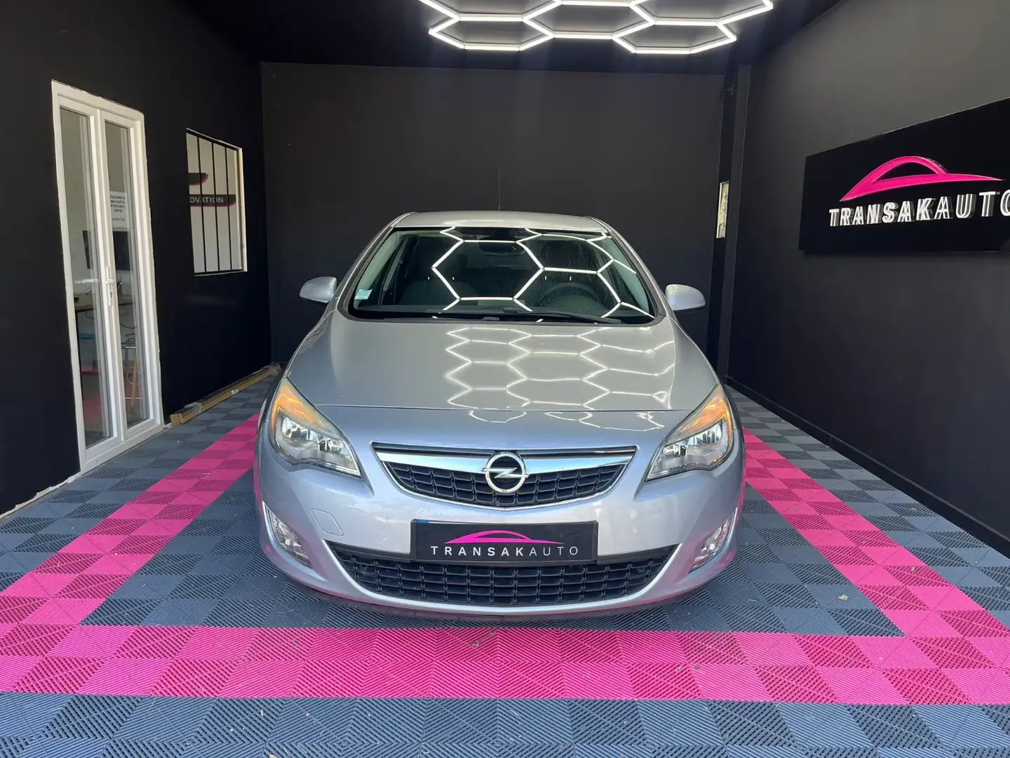 Opel Astra Enjoy Grijs - 2