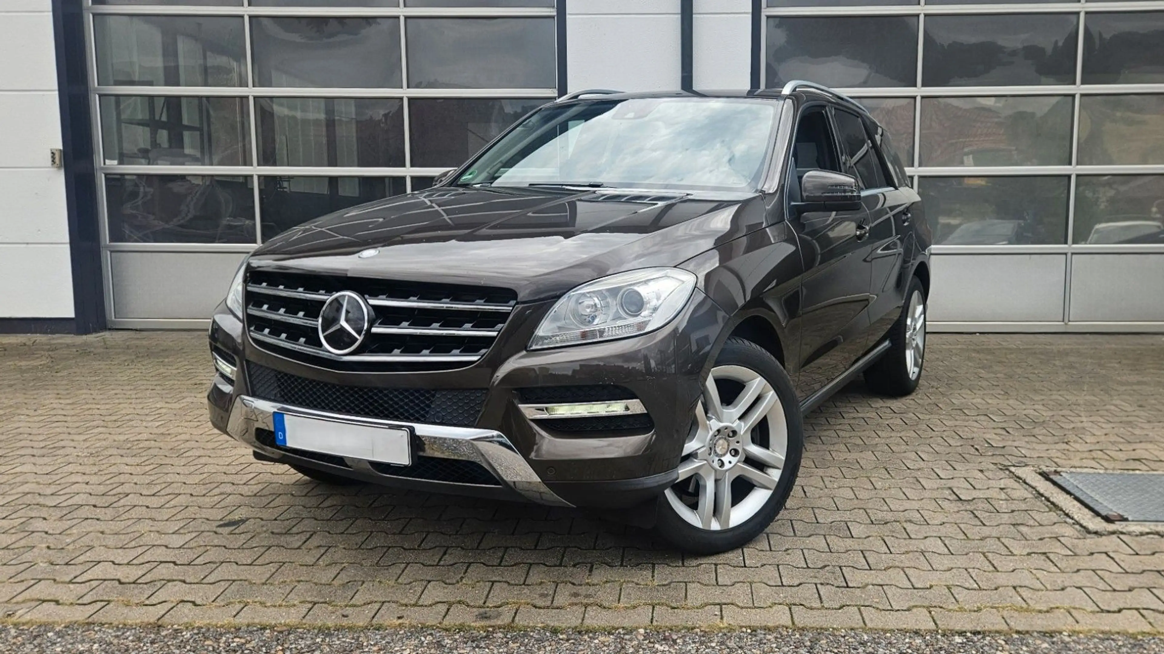 Mercedes-Benz ML 350 BE 4Matic *GSHD*AHK*Airmatic*ACC*Leder*