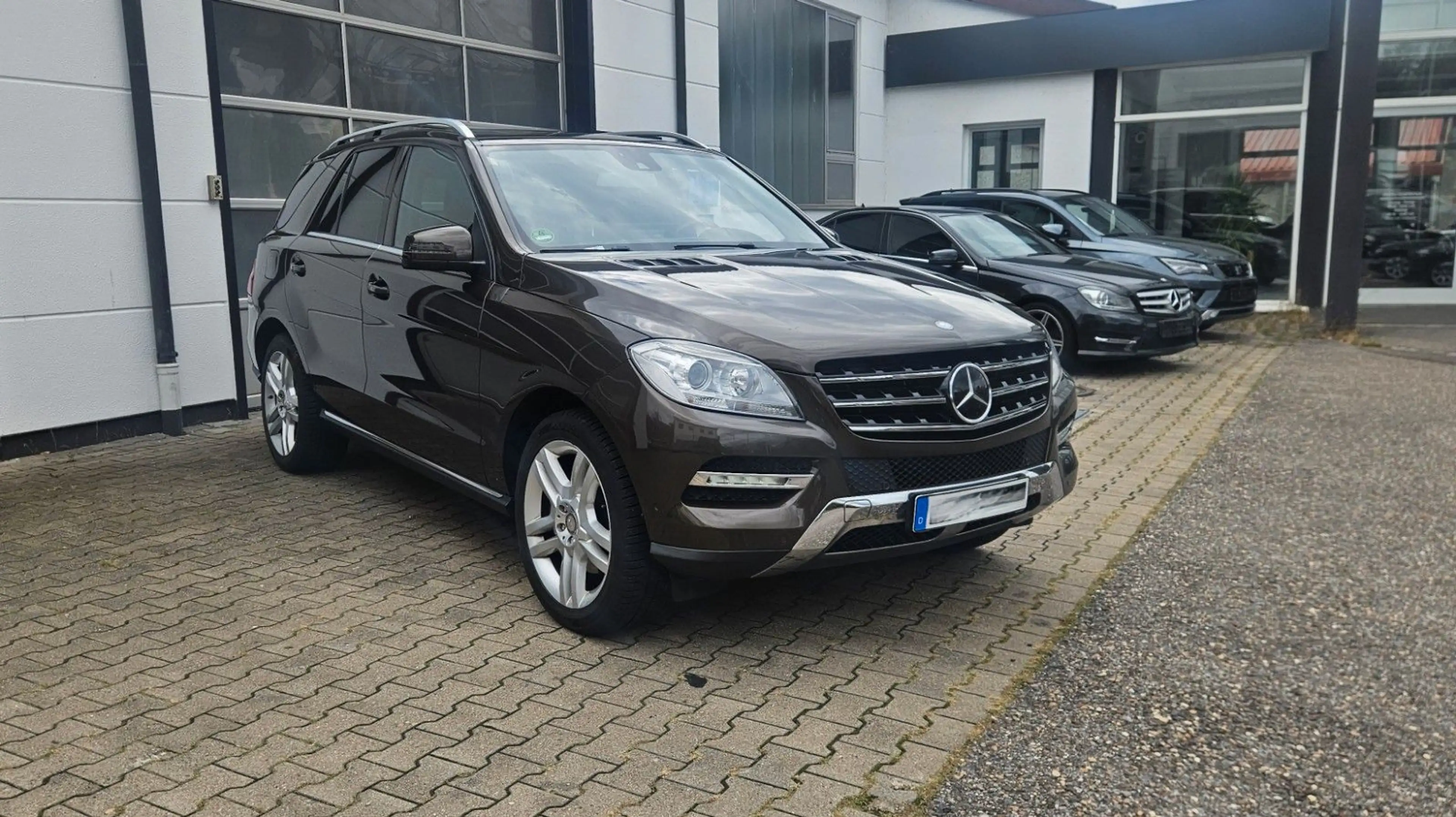 Mercedes-Benz ML 350 BE 4Matic *GSHD*AHK*Airmatic*ACC*Leder* — photo 5