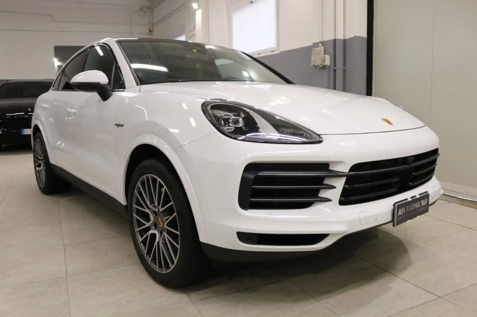 Porsche Cayenne Coupé 3.0 V6 E-Hybrid "PARI AL NUOVO Blanc - 1