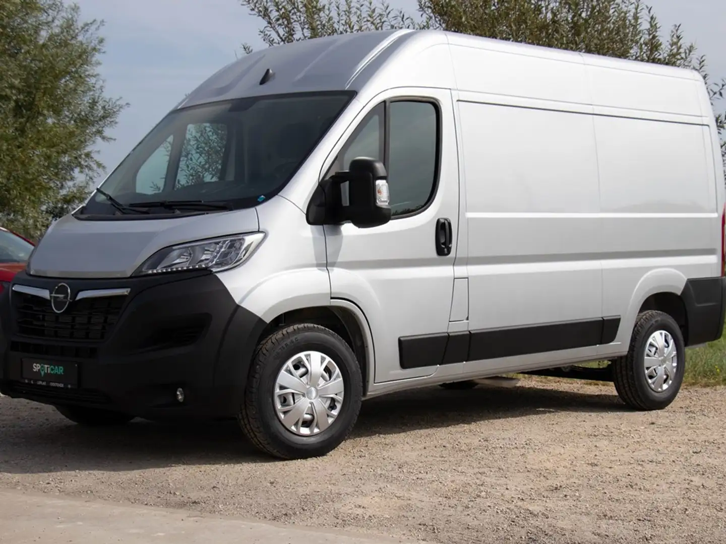 Opel Movano L2H2 2.2 diesel 140PK Manueel*NAVIGATIE*CAMERA*SEN Zilver - 2