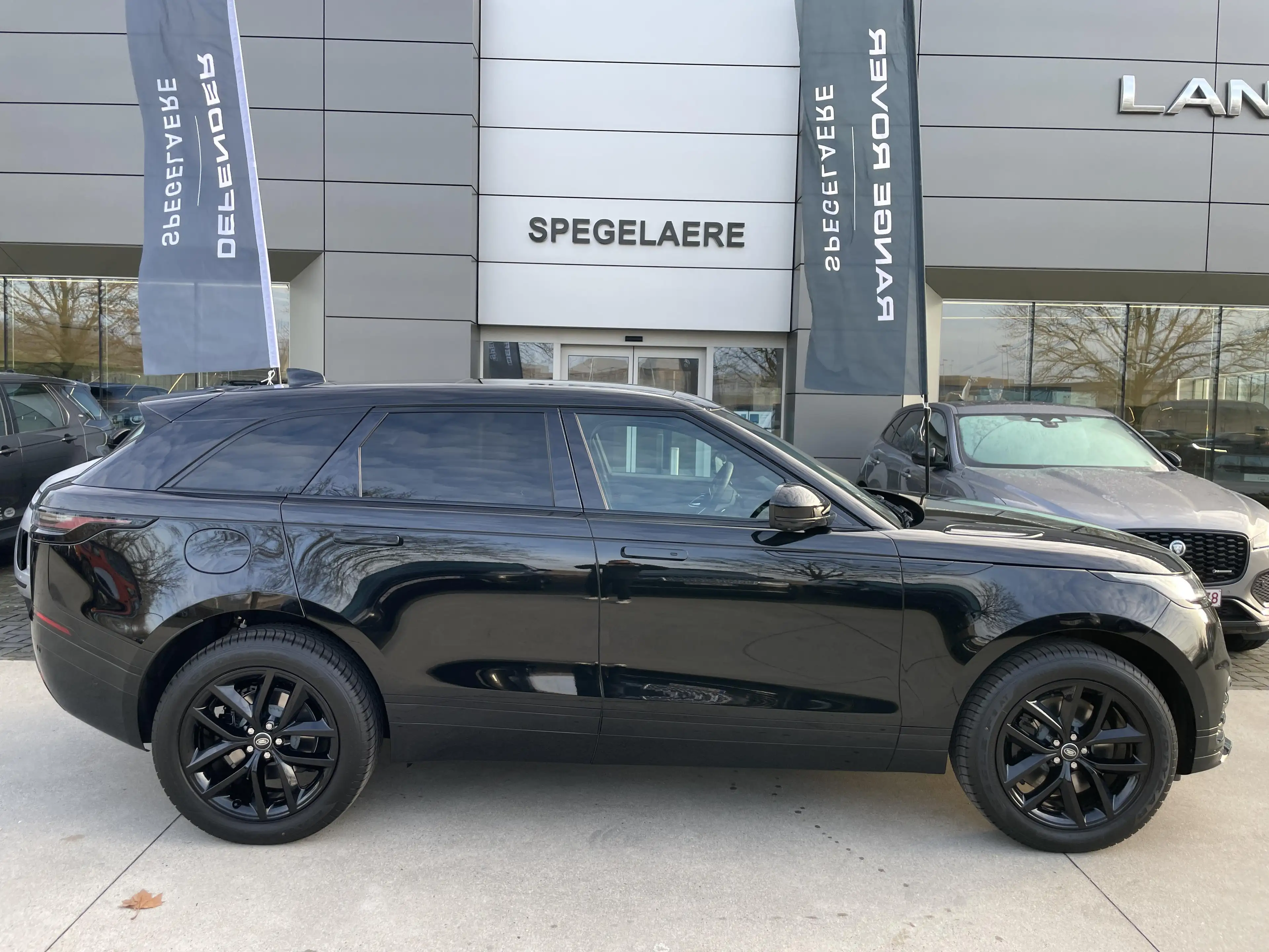 Land Rover Range Rover Velar P400e Dynamic SE AWD Auto. 26MY — photo 8