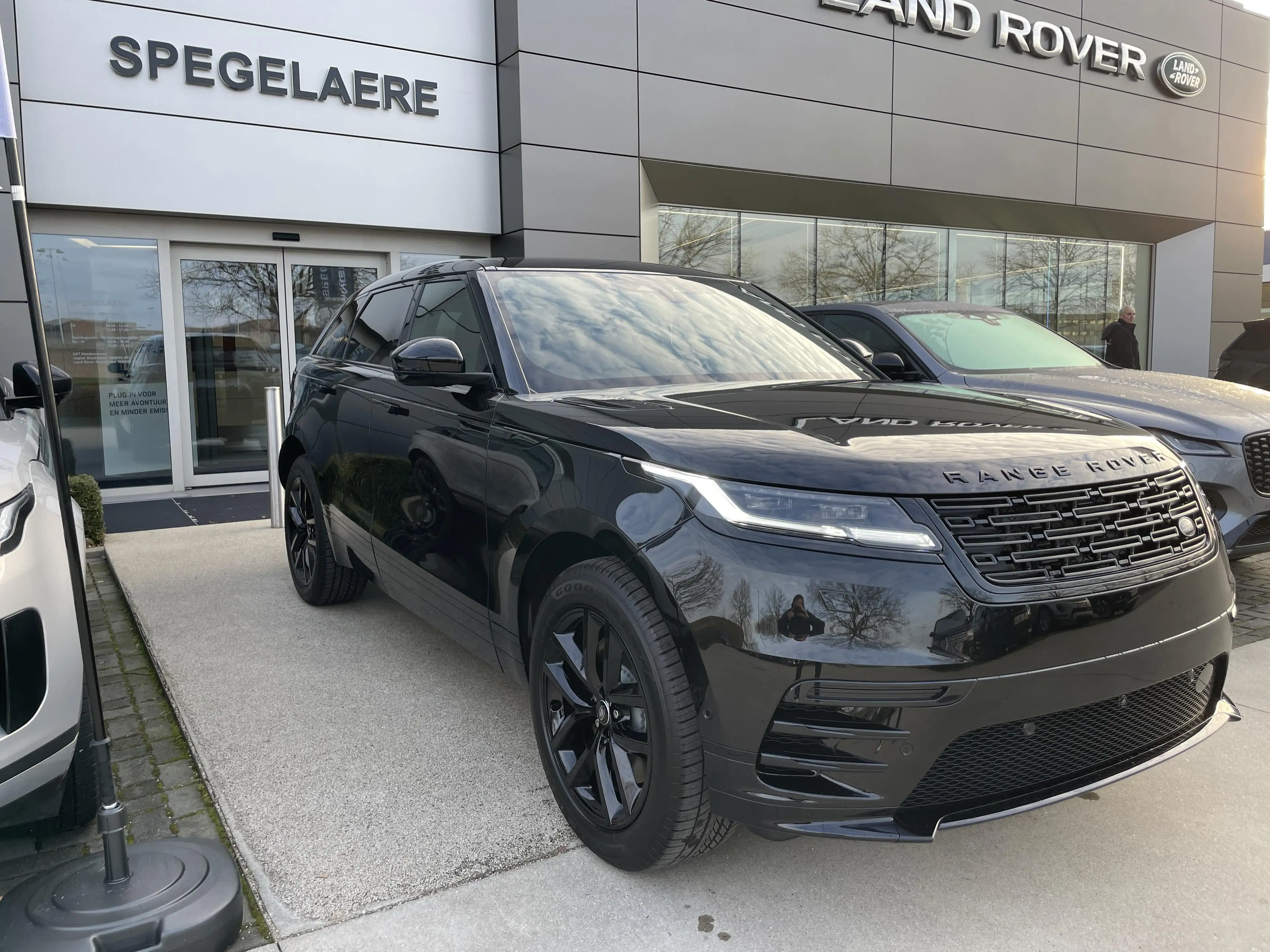 Land Rover Range Rover Velar P400e Dynamic SE AWD Auto. 26MY — photo 3