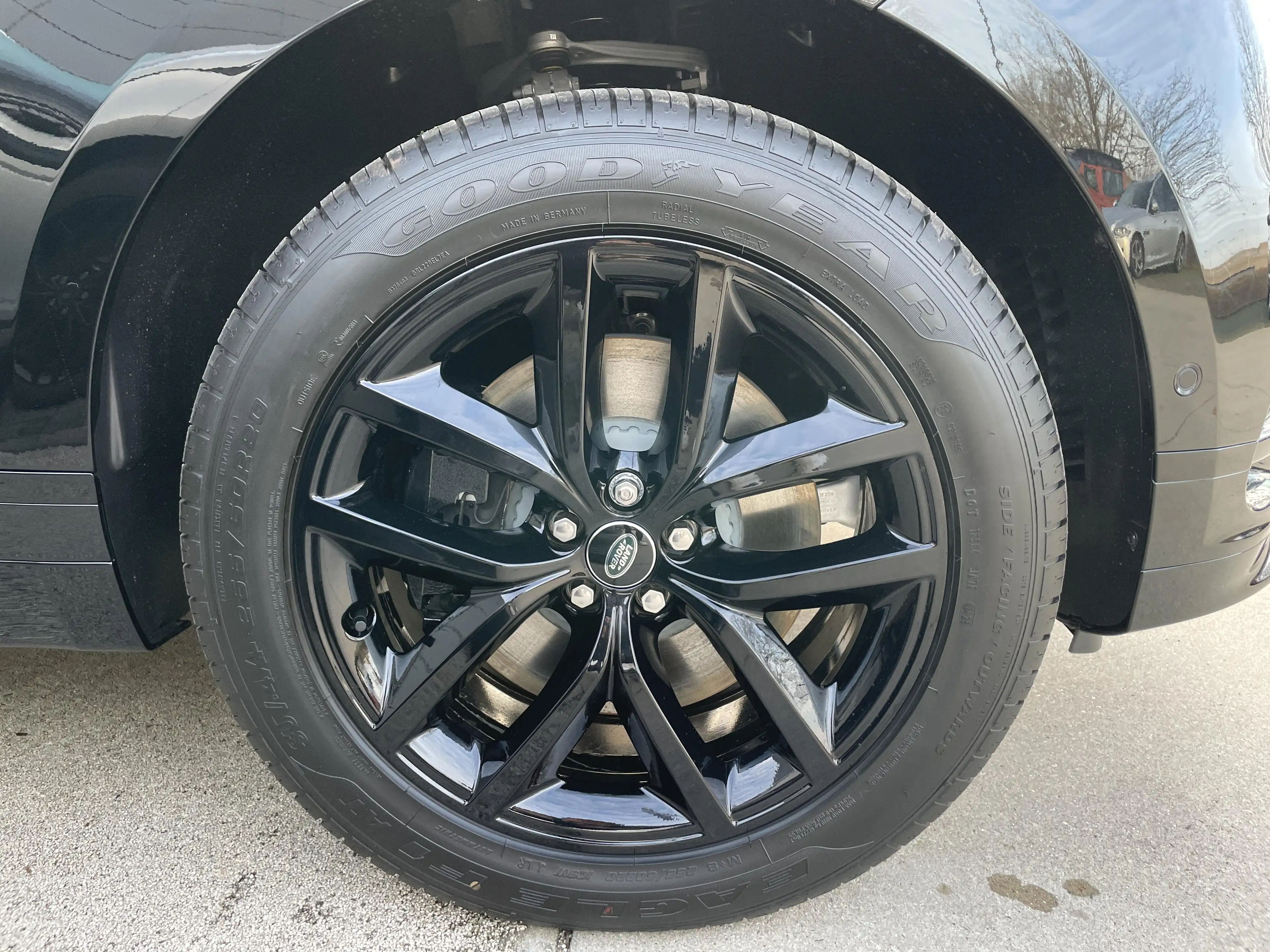 Land Rover Range Rover Velar P400e Dynamic SE AWD Auto. 26MY — photo 4