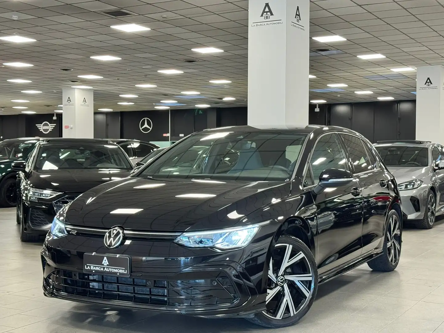 Volkswagen Golf 1.5 Tsi R-Line 130CV Negro - 1