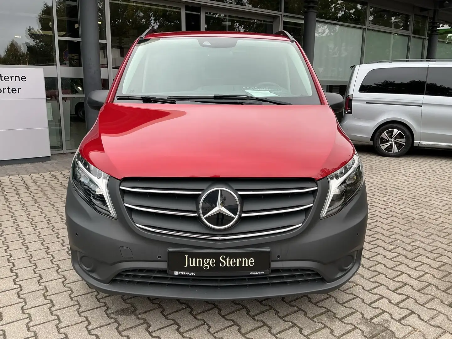Mercedes-Benz Vito Vito 114 CDI Tourer PRO Lang Liege P./SHD/Kamera Rot - 2