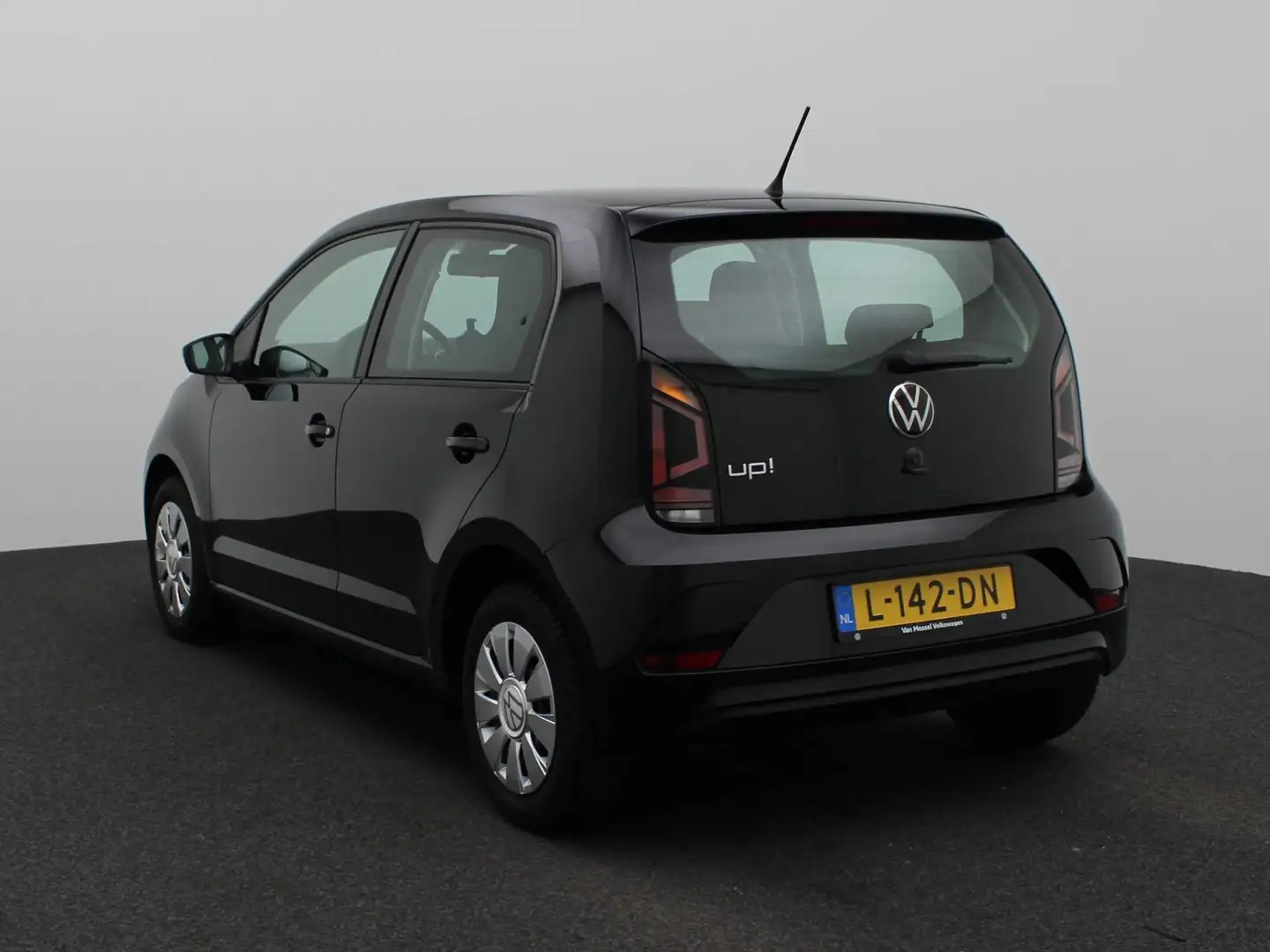 Volkswagen up! 1.0 BMT move up! 65 PK | Rijstrookhulp | Airco | M Nero - 2