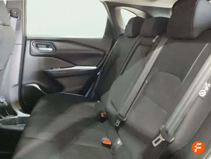 Nissan Qashqai DIG-T mHEV 4x2 Acenta (2021) 2024, foto 16
