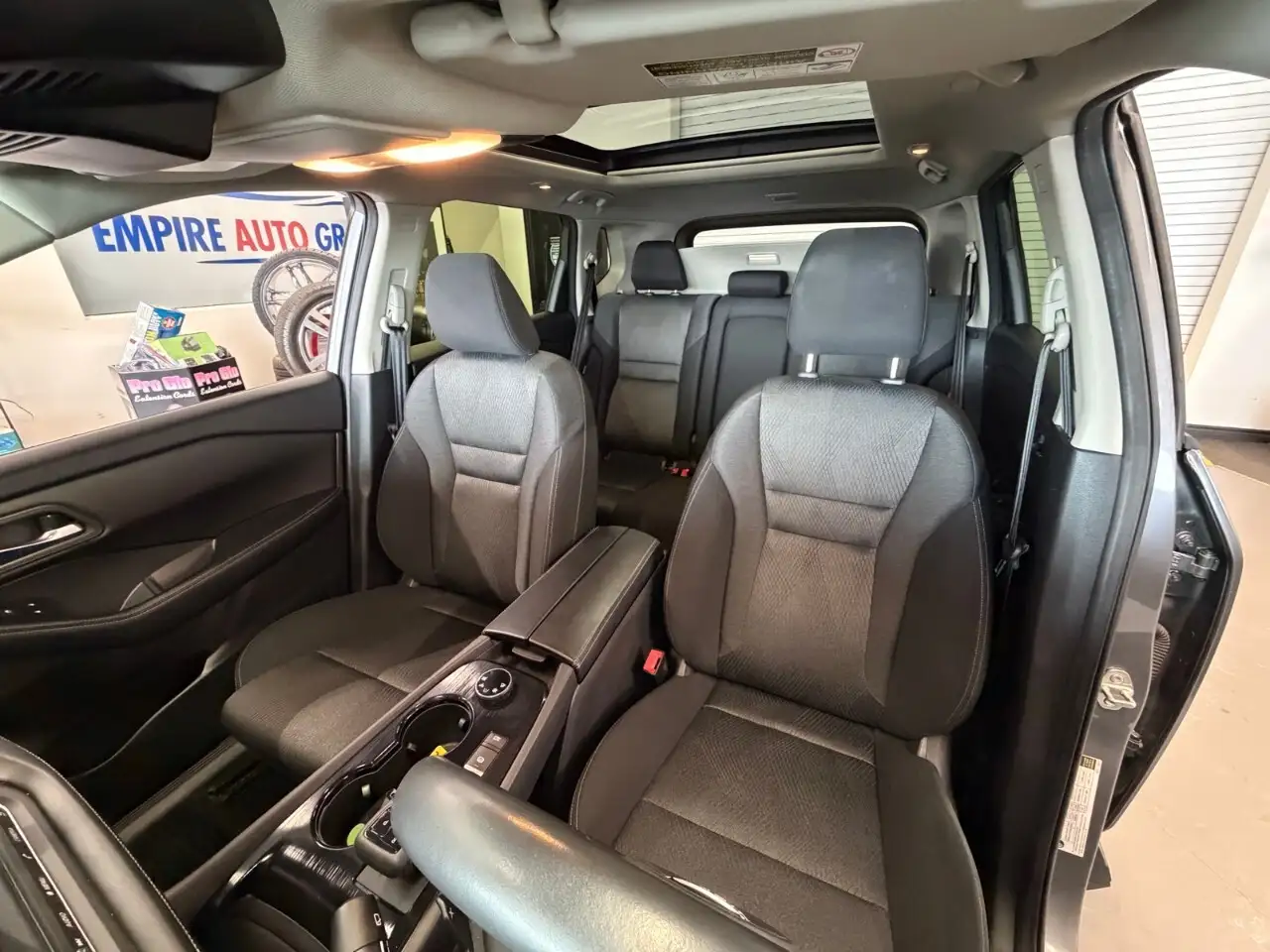 Nissan Rogue снимка Nissan Rogue