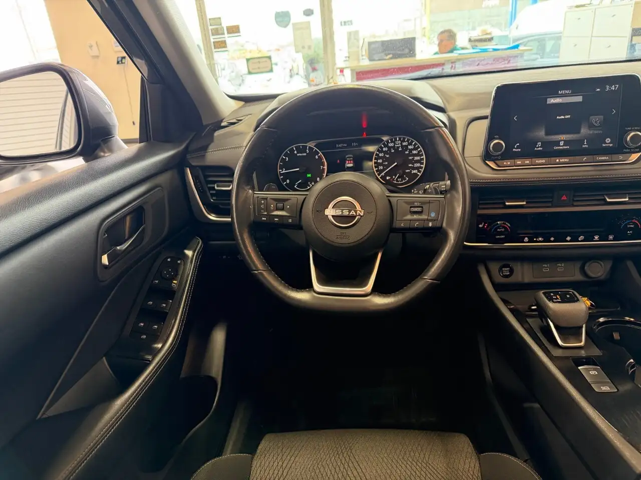 Nissan Rogue снимка Nissan Rogue