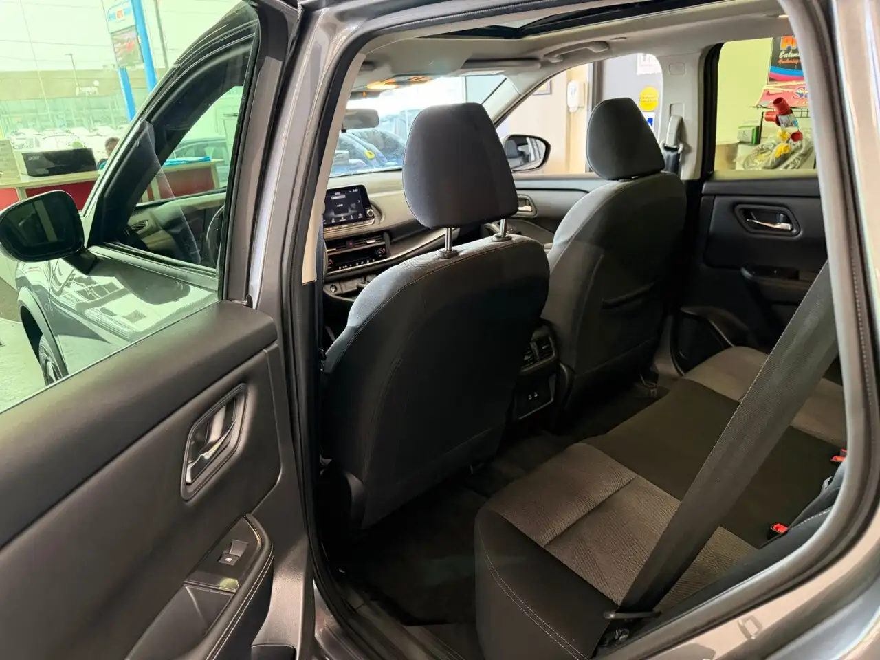 Nissan Rogue снимка Nissan Rogue