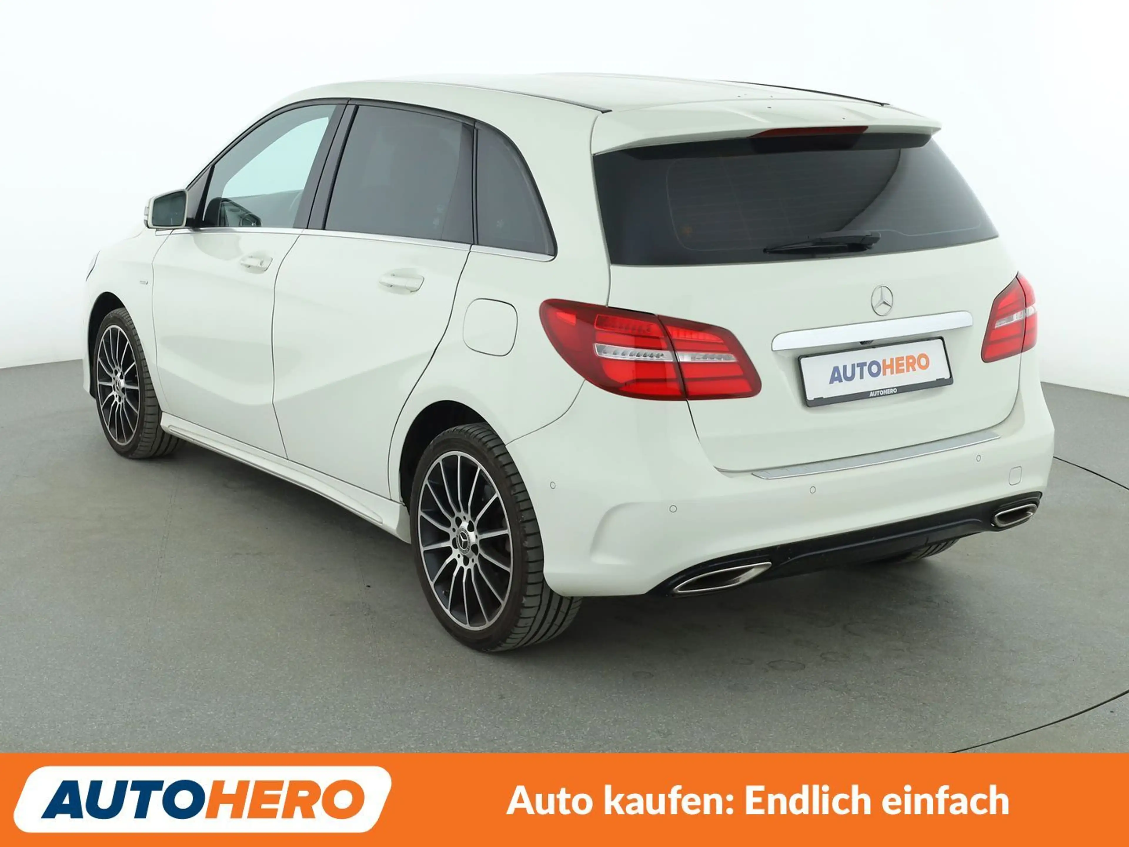 Mercedes-Benz B 220 B 220 4Matic AMG Line Aut.*NAVI*LED*TEMPO*PDC* — photo 4