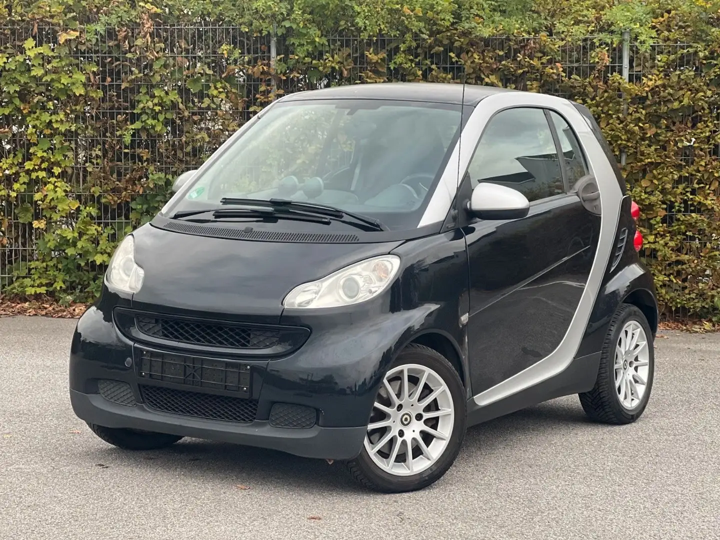 smart forTwo coupé 1.0 52kW mhd passion Schwarz - 1