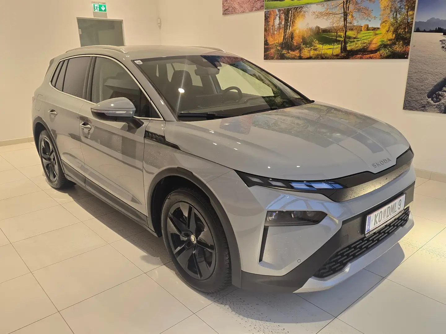 Skoda Elroq 85x Grau - 2