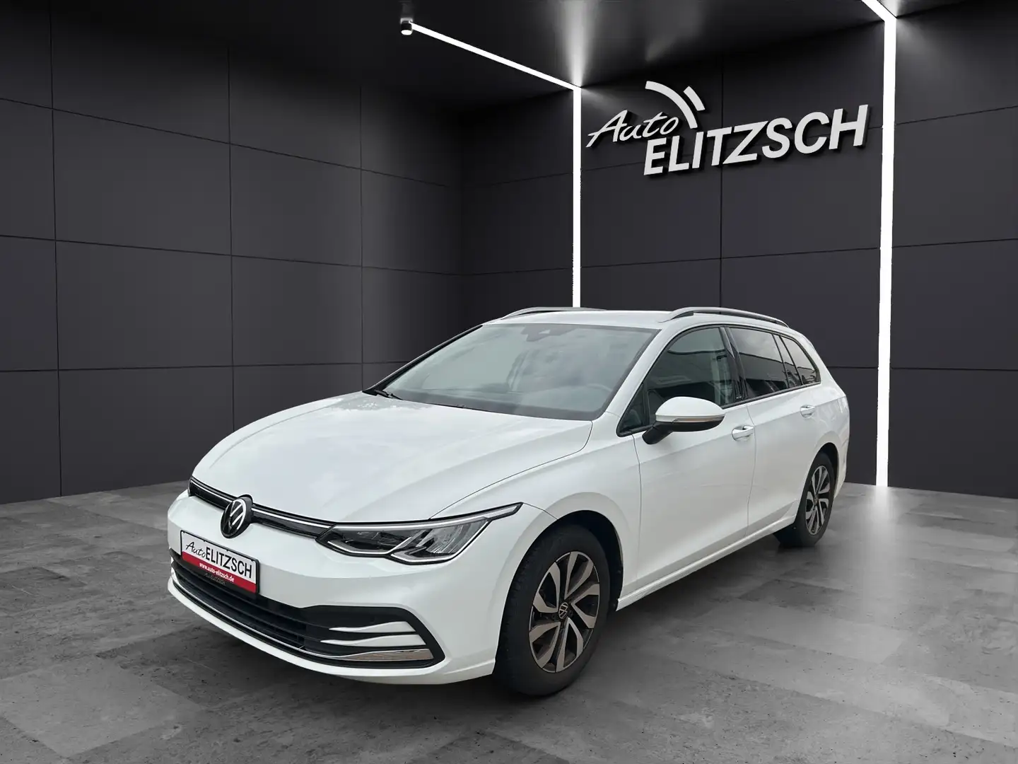 Volkswagen Golf VIII Variant eTSI Active DSG LED ACC SH RearVie... Weiß - 2