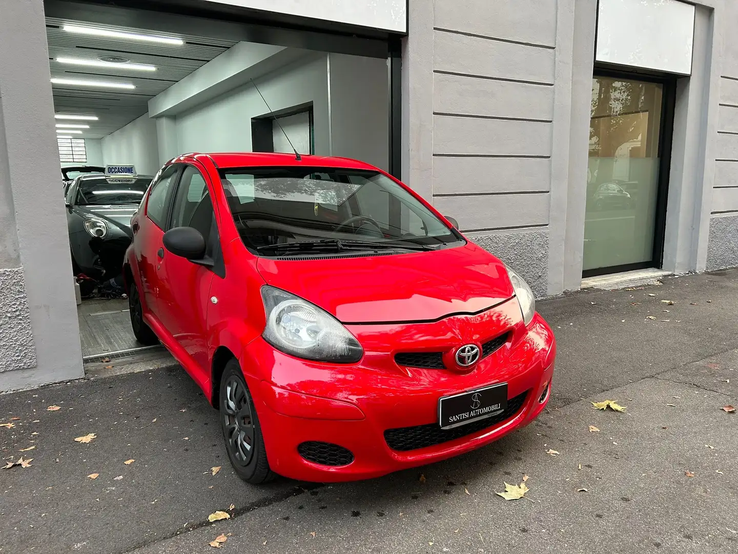 Toyota Aygo 1.0 Sol 5p 68cv NEOPATENTATI!!! Rosso - 1
