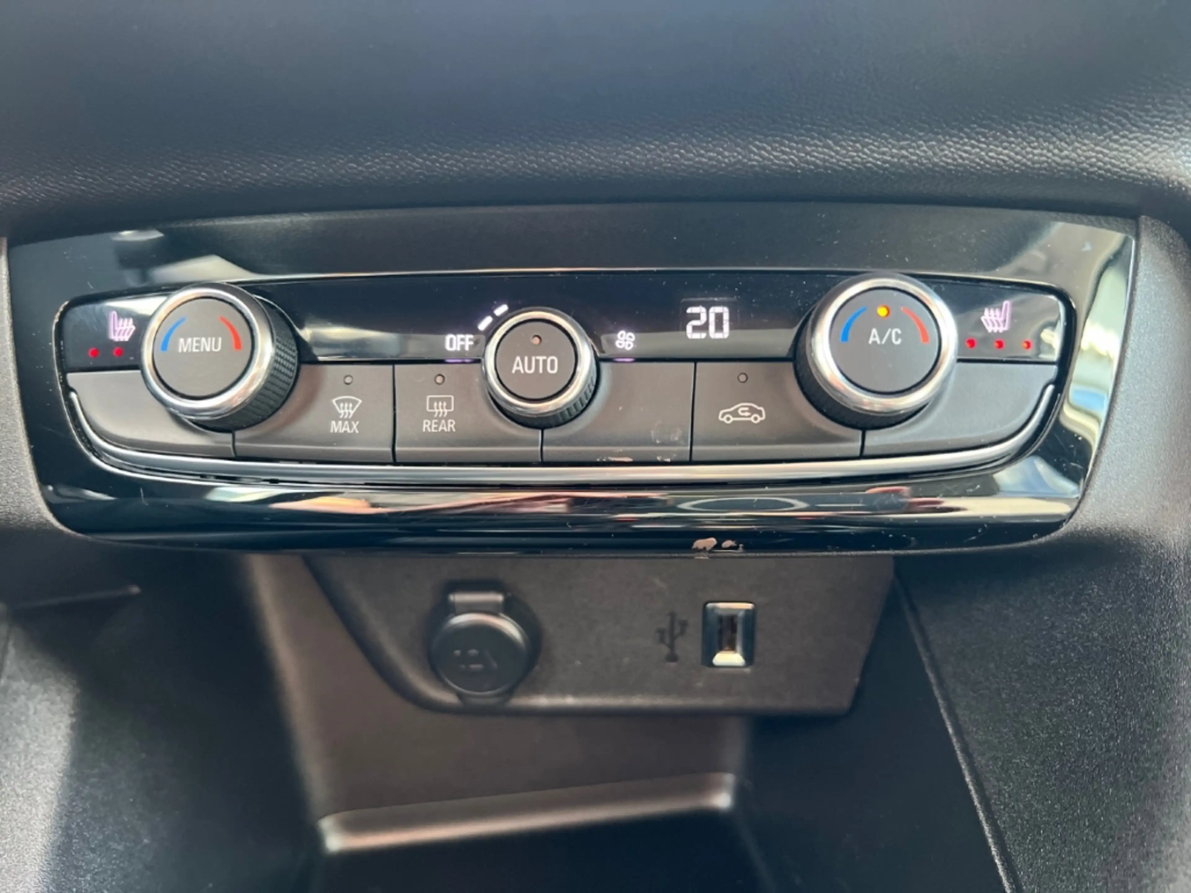 Opel Corsa-e Edition +Sitzheizung+Kamera+3-Phasig+ — photo 16