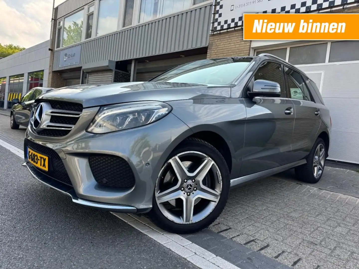 Mercedes-Benz GLE 400 400 4MATIC AMG Sport Edition DAK INCL BTW Grijs - 1
