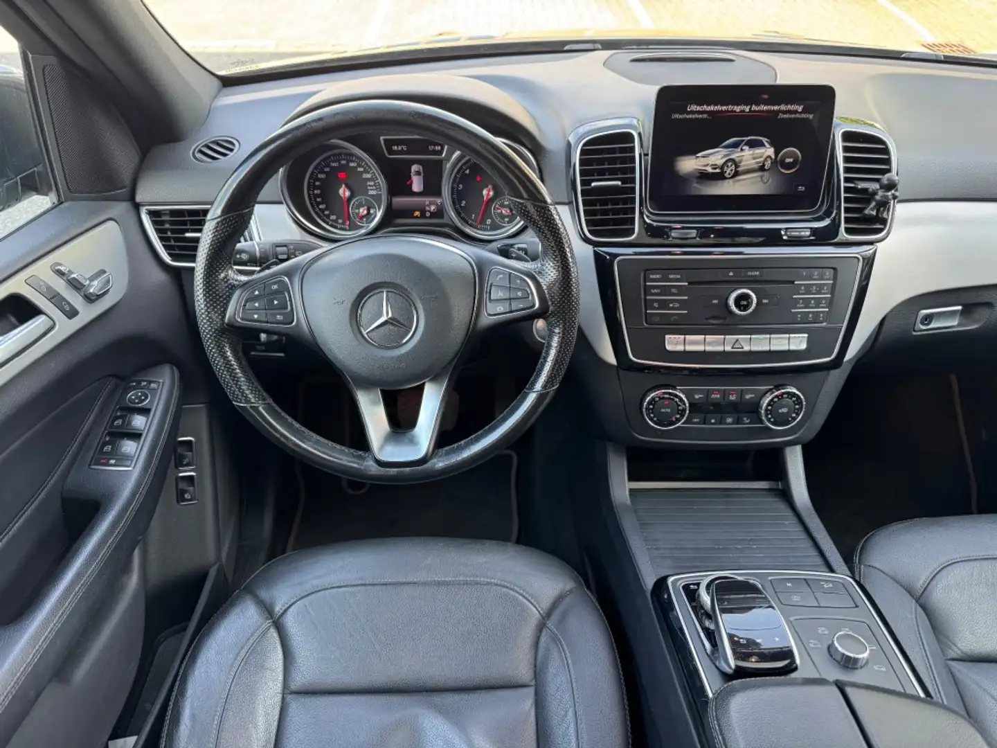 Mercedes-Benz GLE 400 400 4MATIC AMG Sport Edition DAK INCL BTW Grijs - 2