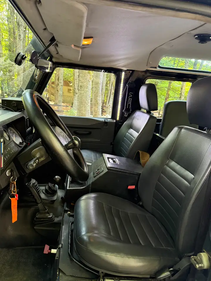 Land Rover Defender 90 2.0 benzina, foto 4