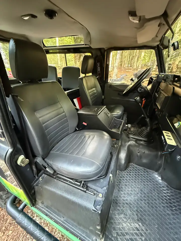 Land Rover Defender 90 2.0 benzina, foto 6