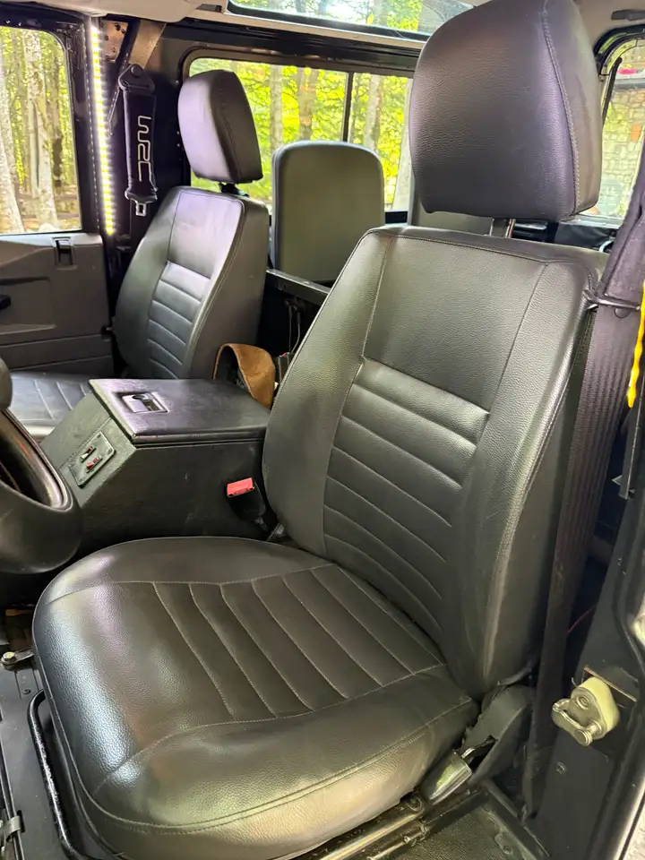 Land Rover Defender 90 2.0 benzina, foto 5
