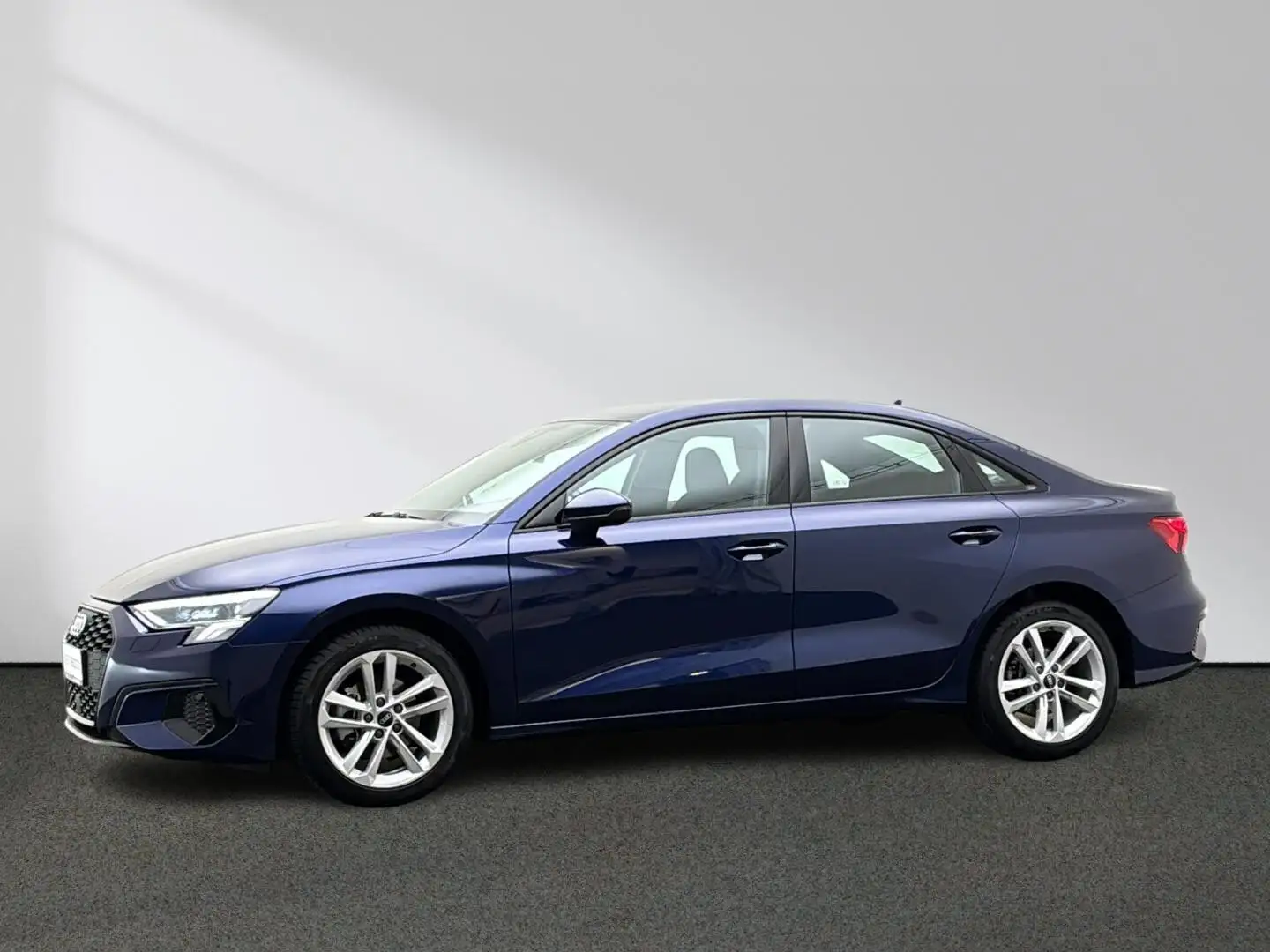 Audi A3 advanced 35 TFSI MMI LED AHK Digi-Cockpit Bleu - 2