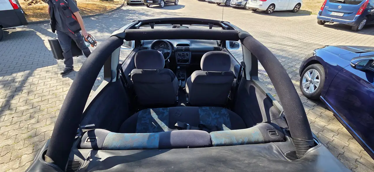Opel Corsa 1.2i Cabrioumbau, foto 10