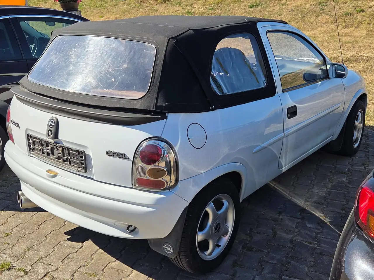 Opel Corsa 1.2i Cabrioumbau, foto 5
